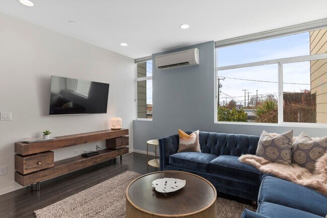 Foto del edificio - 4Bd/3Ba Seattle Townhome