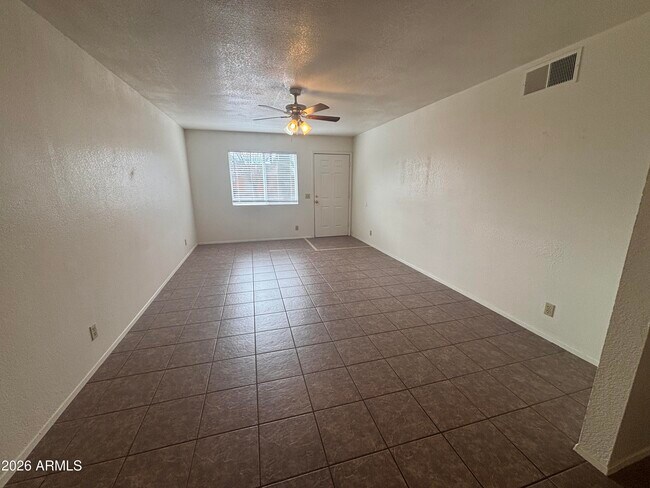 Foto del edificio - 76 E Paula Cir