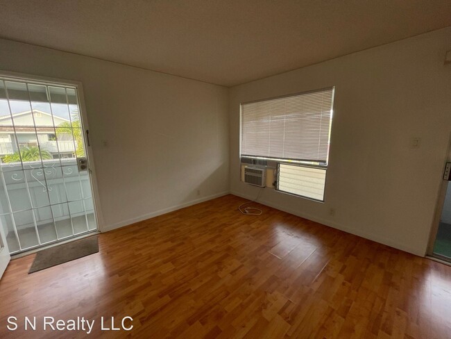 Building Photo - 2 br, 1 bath House - 94-1028 Oli Place Apt V5