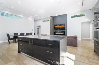 Building Photo - 6230 Beeman Ave