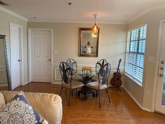 Building Photo - 1000 W Horatio St