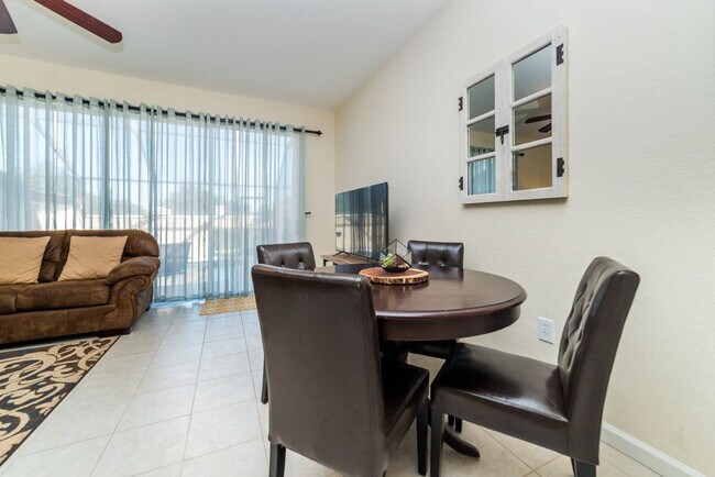 Foto del edificio - 2505 Maneshaw Ln