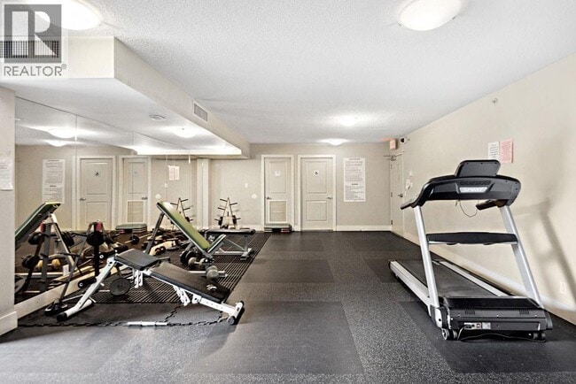 Building Photo - 3663 Crowley Dr