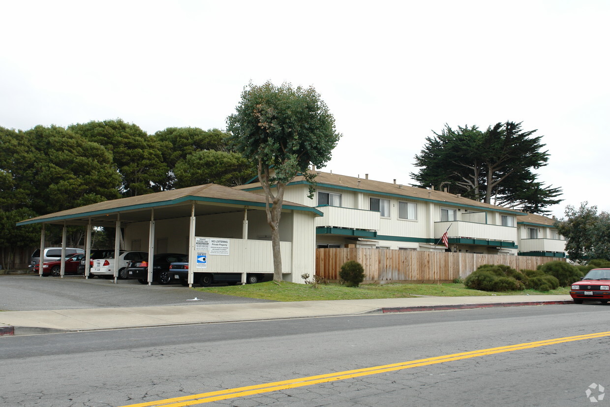 Primary Photo - 3112 Seacrest Ave