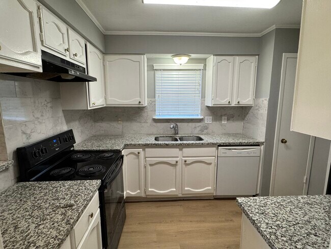 Foto del edificio - 7231 Daylight Ln