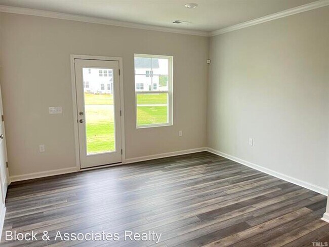 Building Photo - 2 br, 2.5 bath House - 5336 Arkose Drive