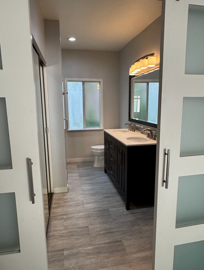 Foto del edificio - Beautiful 2-Bedroom Townhome in Stevenson Ranch!