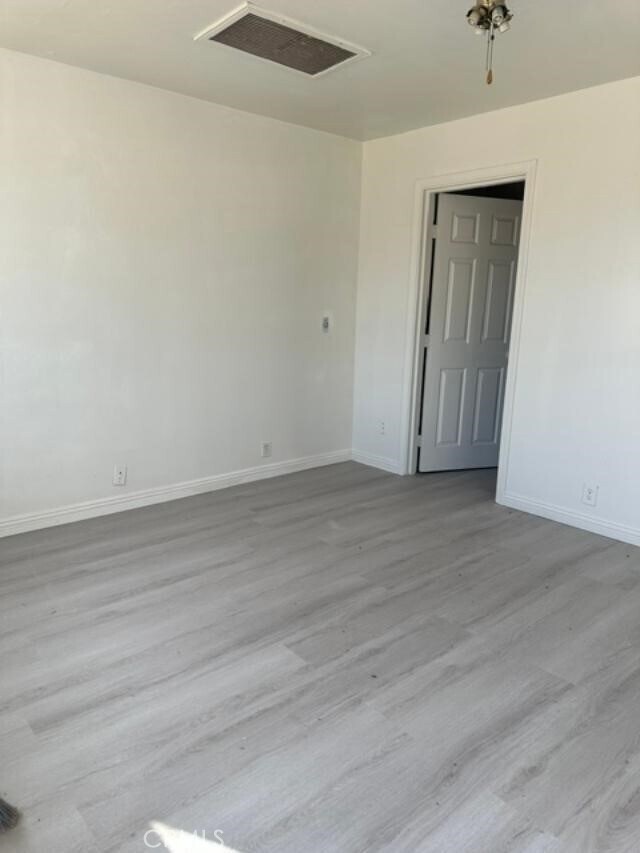 Foto del edificio - 451 W Yermo Rd