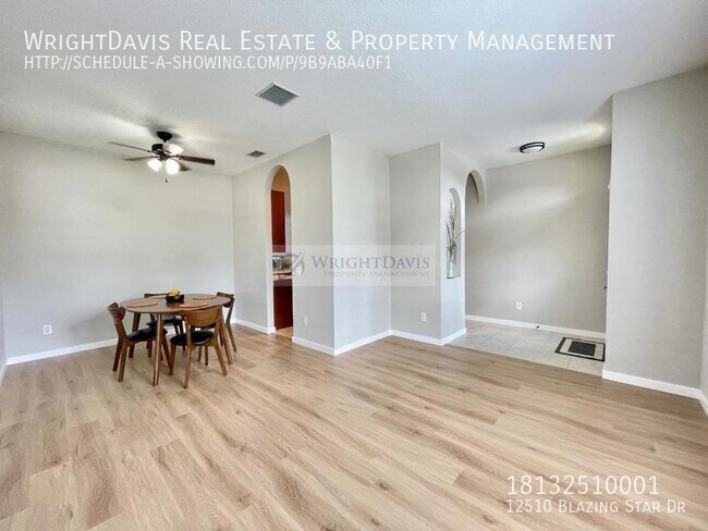 Foto del edificio - 12510 Blazing Star Dr