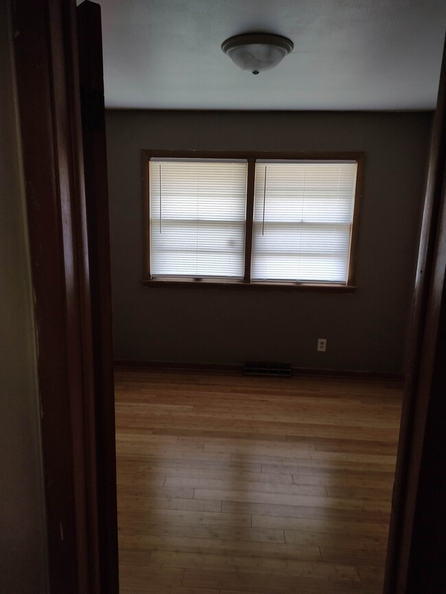 Bedroom - 1737 S Alpine Rd