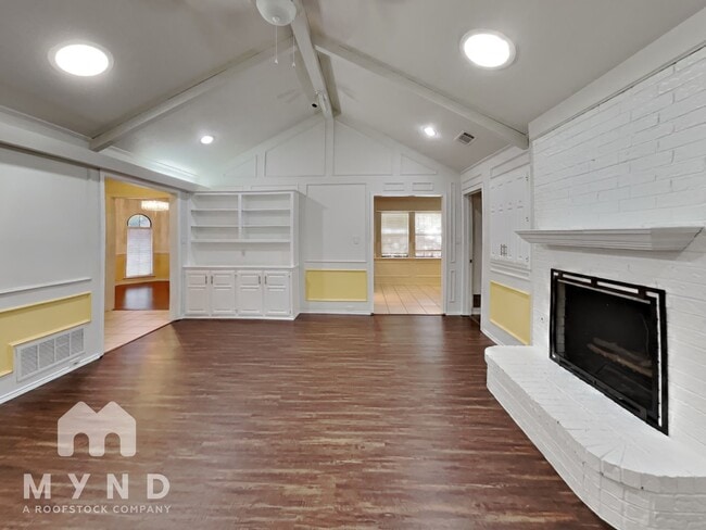 Building Photo - 1118 Tahlequah Trail