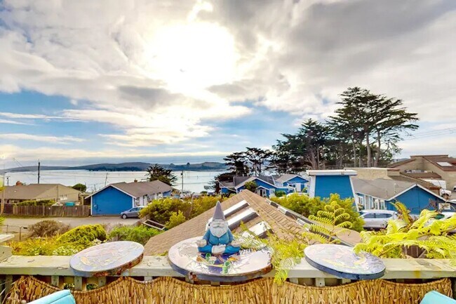 Foto del edificio - Incredible Views with Outdoor Deck