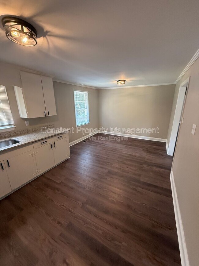 Foto del edificio - 1164 Newberg Ave