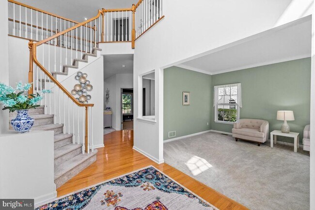 Building Photo - 10 Bull Creek Ct