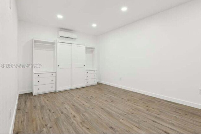 Foto del edificio - 7420 McKinley St