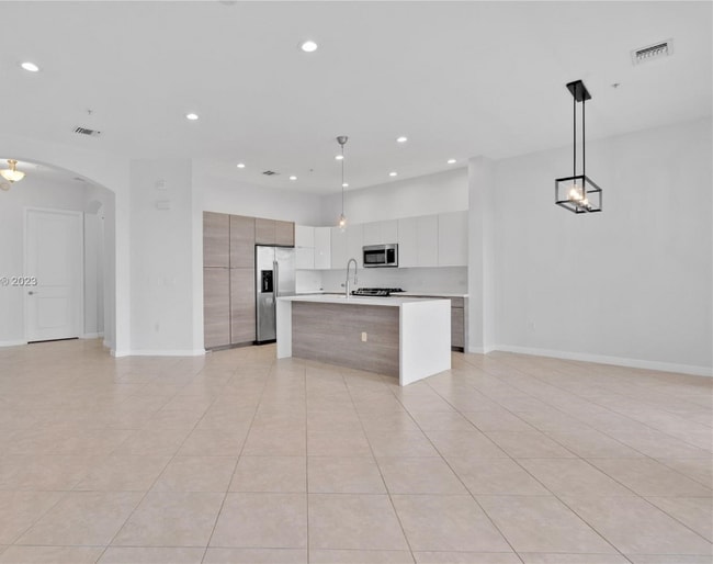 Building Photo - 3055 NW 126th Ave