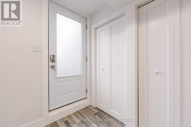 Building Photo - 379 St Clarens Ave