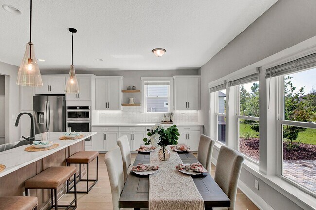Foto del edificio - Beautiful 4 Bedroom 3 bath Model home for Rent in Shearwater! Amenities Included!