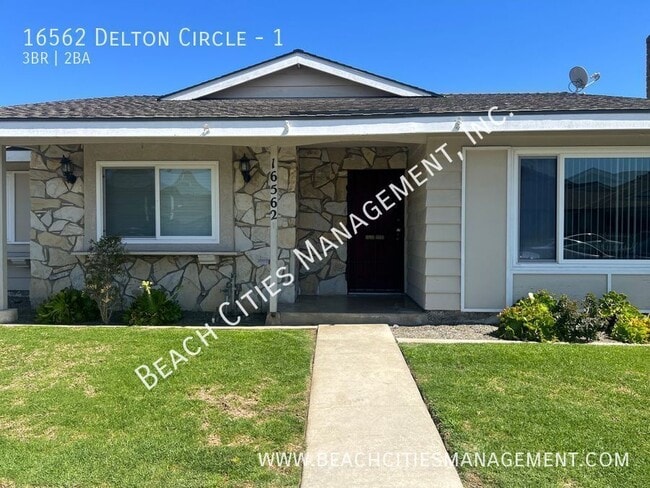 Building Photo - 16562 Delton Cir