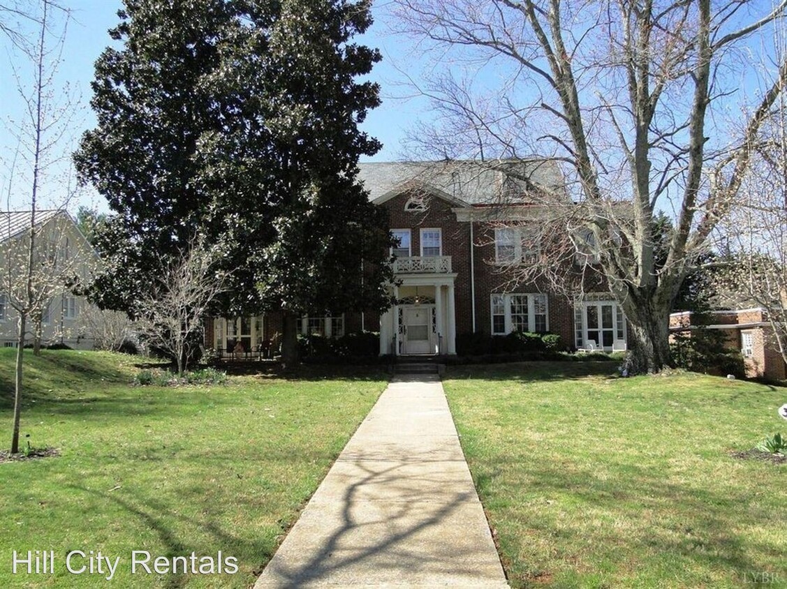 Foto principal - 3837 Peakland Pl