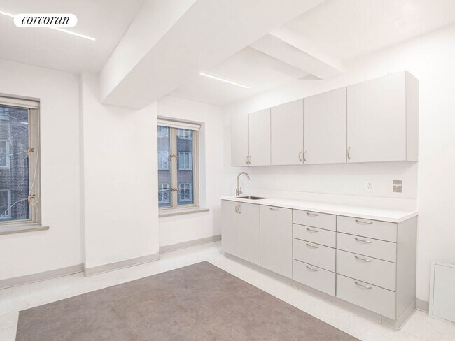 Foto del edificio - 204 E 36th St