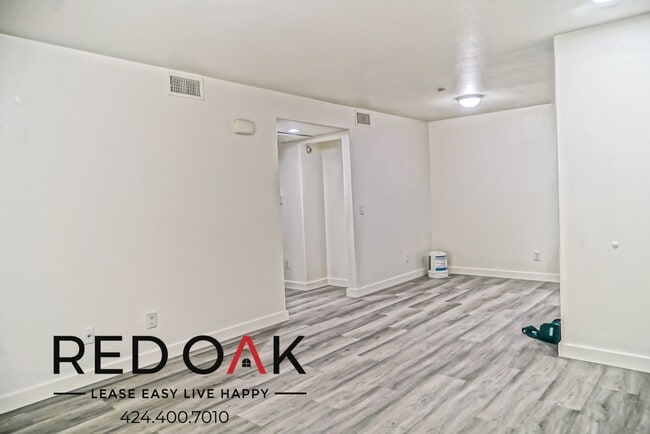 Building Photo - 505 E Rialto Ave