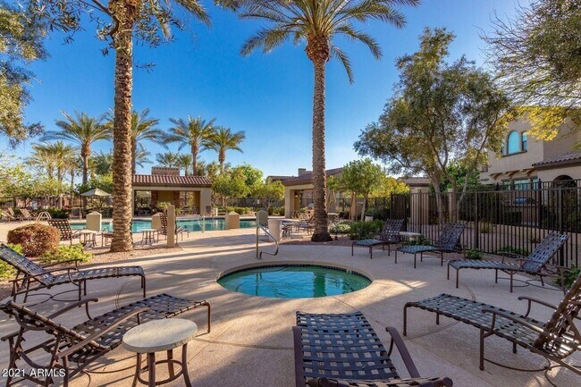 Foto del edificio - 4700 S Fulton Ranch Blvd
