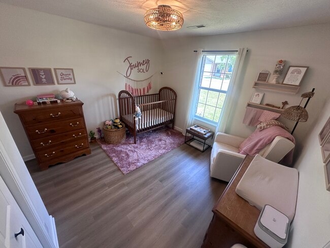 Building Photo - 8052 Intervale Way