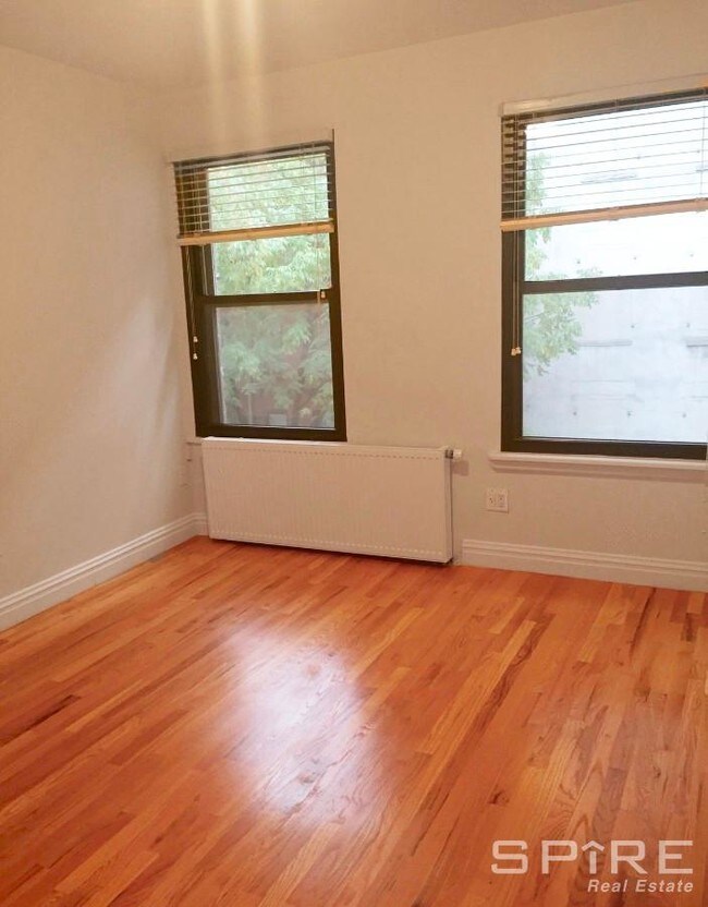 Building Photo - 311 W 48th St