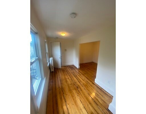 Foto principal - 151 Auburn St