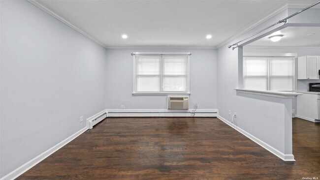Building Photo - 211 Fair Harbor Dr
