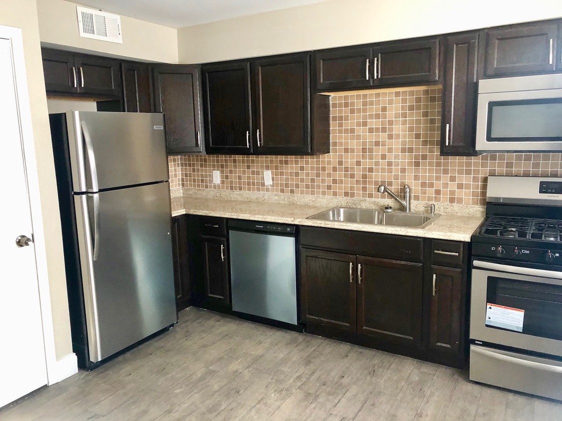 Foto principal - Carrollwood Apartments