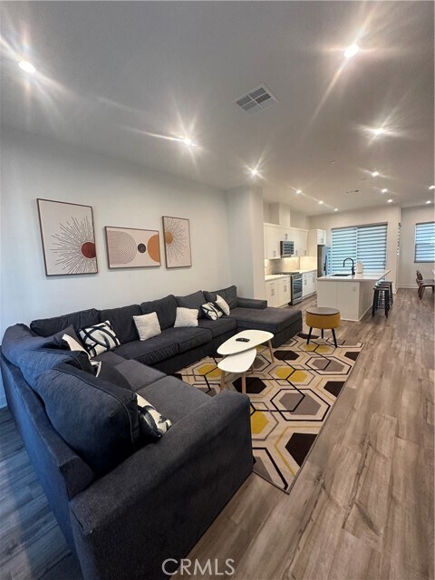 Foto del edificio - 1615 W Cara Dr