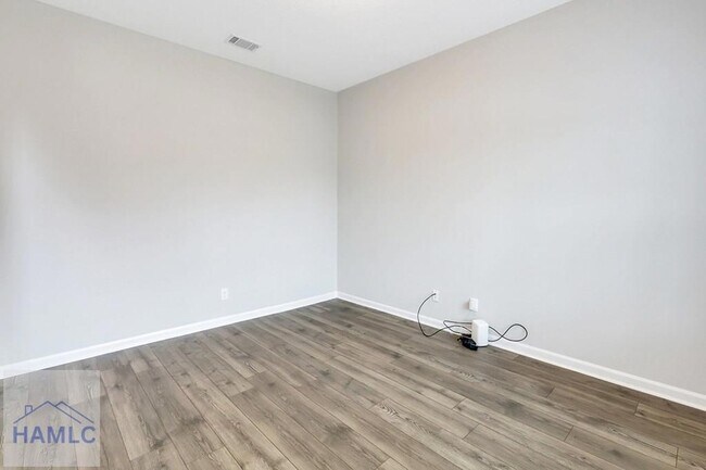 Foto del edificio - 12 Trask Cir