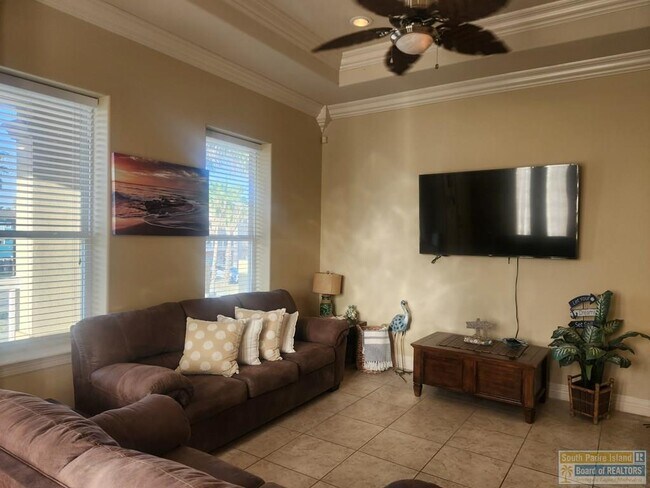 Building Photo - 103 E Aries Dr