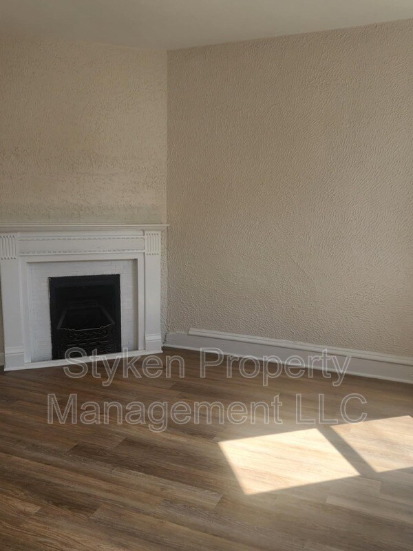 Foto del edificio - 464 S Harrison Ave
