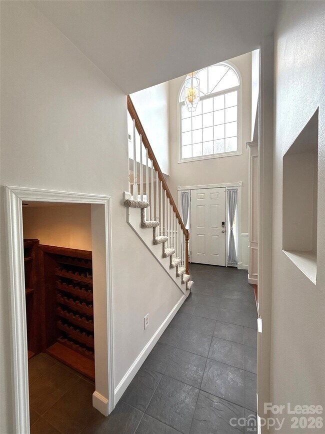 Building Photo - 14504 John Beck Dr