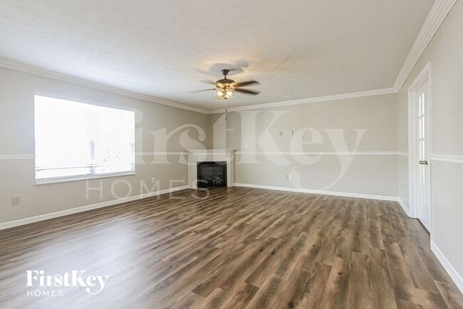 Foto del edificio - 1237 Niagara Ln