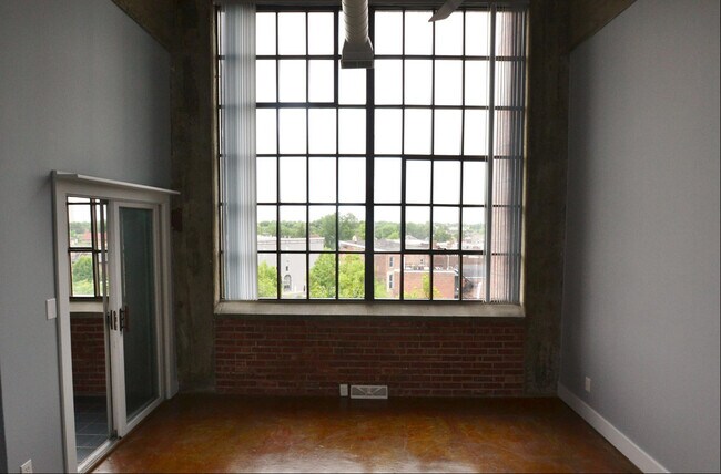 Foto del edificio - Real Silk Lofts