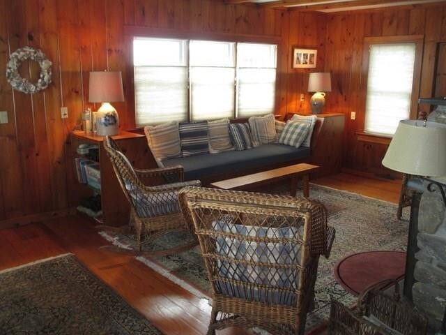 Foto del edificio - 158 S Shore Ave