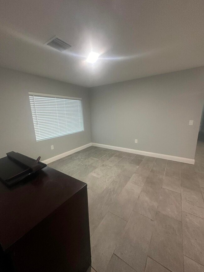 Foto del edificio - 4445 Alpine Ln