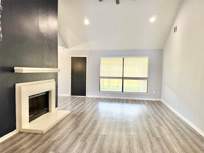 Building Photo - 4411 Ireland Ln