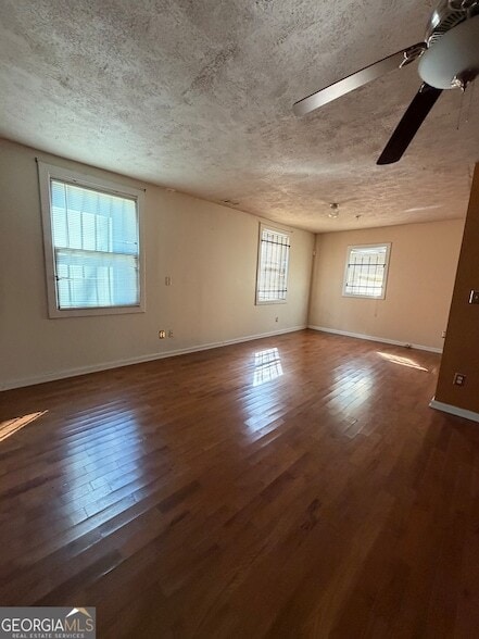 Photo - 2002 Chicago Ave NW House