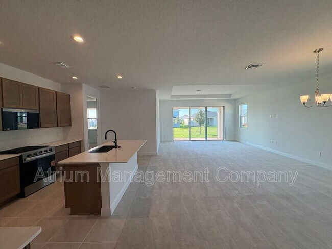 Building Photo - 2879 Arbor Dune Ave