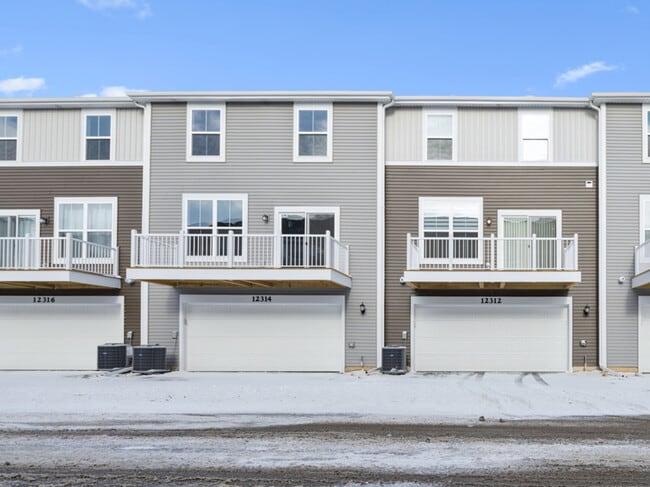 Building Photo - 12312 Tinsley St