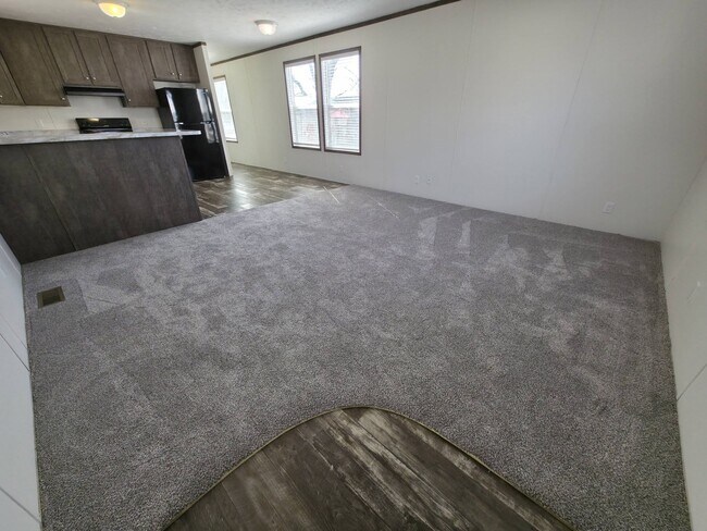 Foto del edificio - 1319 W Plum St