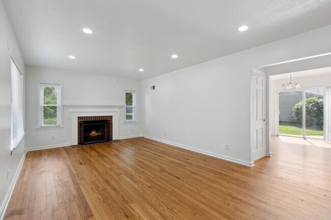 Foto del edificio - 504 Roland Ave