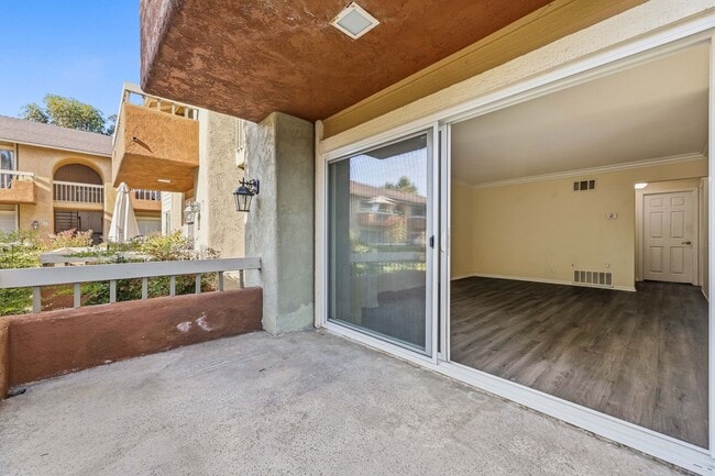 Building Photo - 16040 Leffingwell Rd