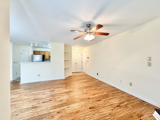 Foto del edificio - Adorable 2 Bedroom Condo - First Level!