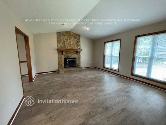 Foto del edificio - 9082 Green Pines Ct